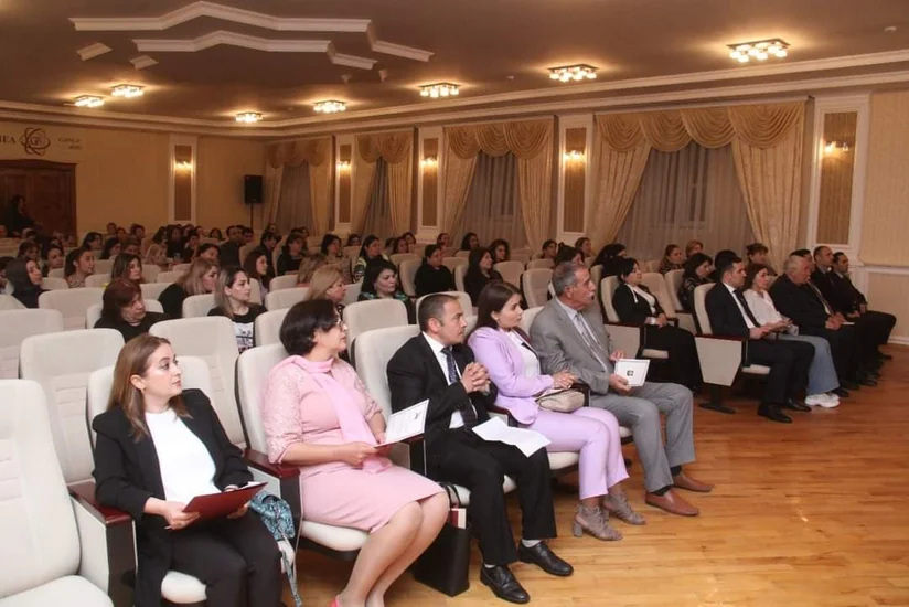 Gəncədə Qarabağ ədəbi-mədəni mühiti yeni baxış müstəvisində” konfrans keçirilib