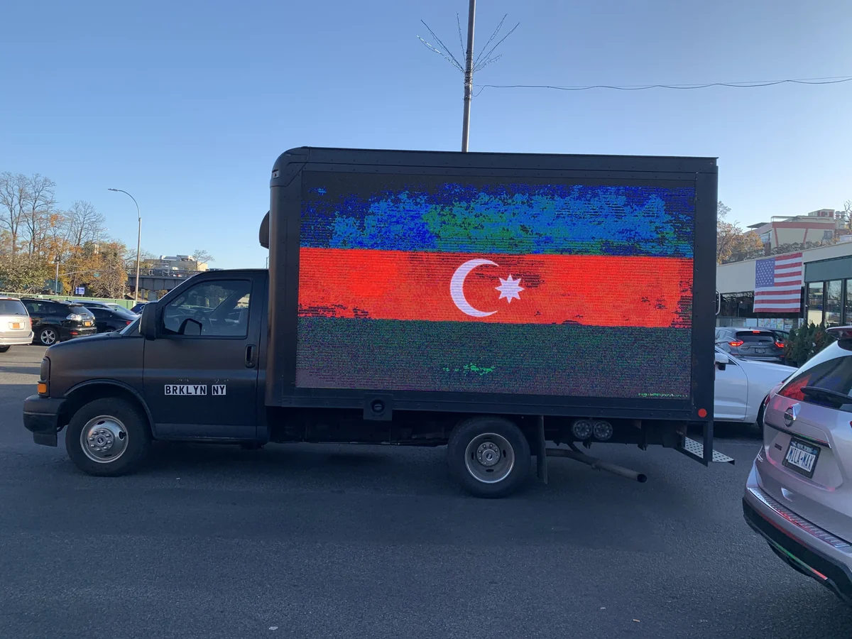 Nyu-Yorkda Şuşanın azad edilməsi münasibətilə avtoyürüş keçirilib