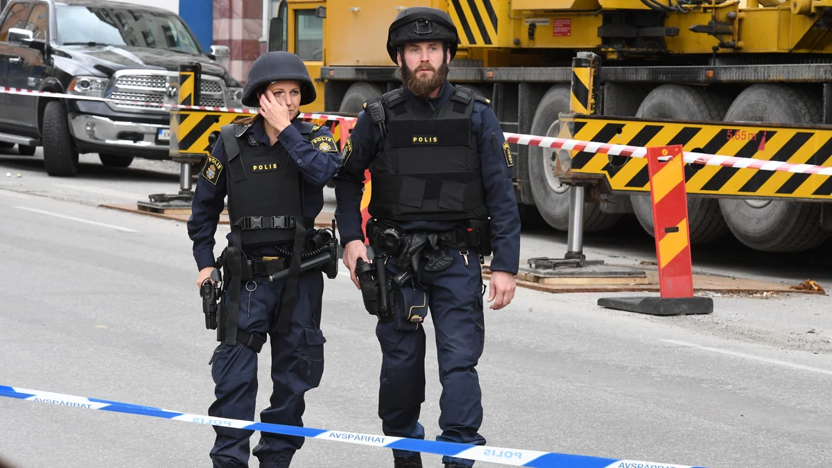 İsveçdə müsəlmanları ölümlə hədələyən silahlı şəxs saxlanılıb
