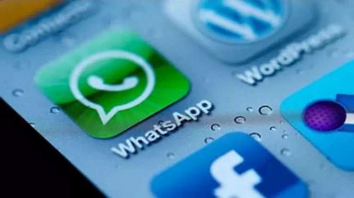 В работе WhatsApp произошел сбой