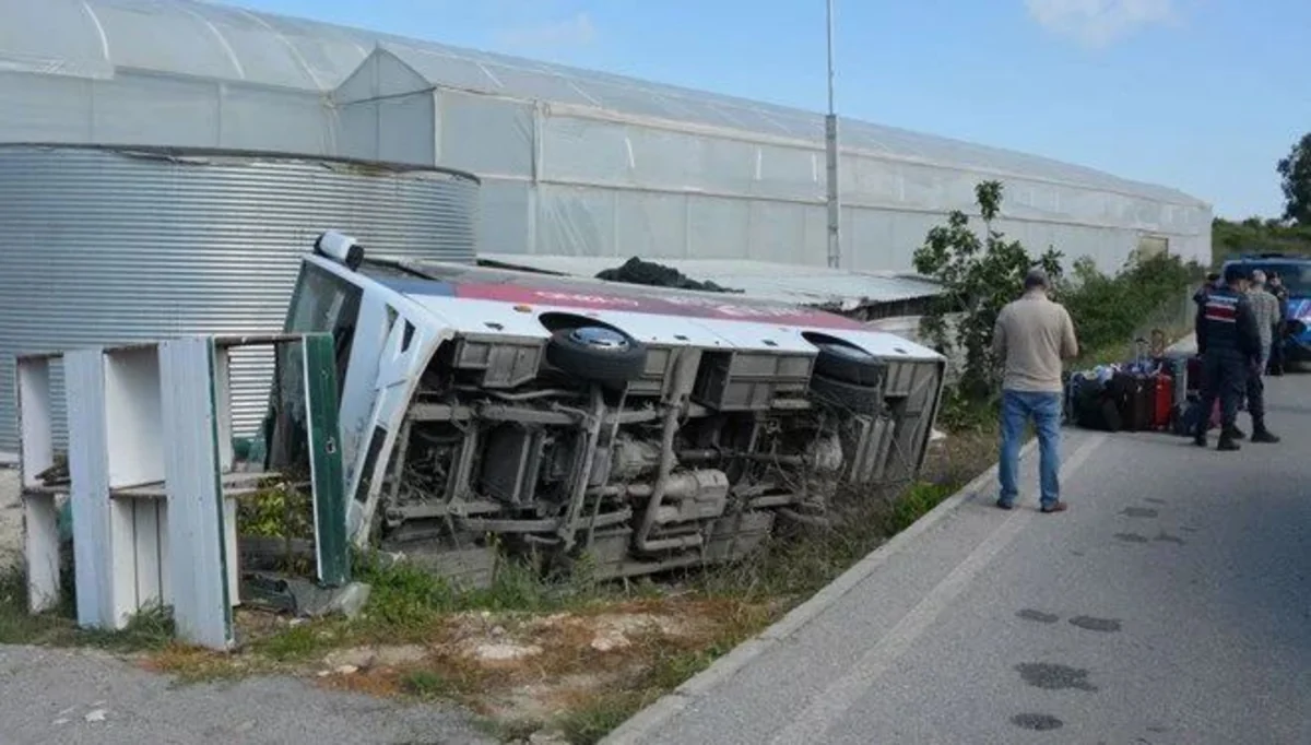 Bus accident in Türkiye injures 18 Russian tourists