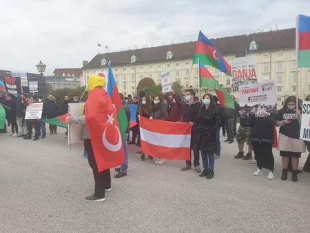 Азербайджанцы Австрии провели акцию