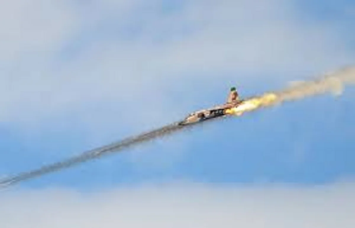 Fransa qırıcıları İŞİD mövqelərini bombalayıb