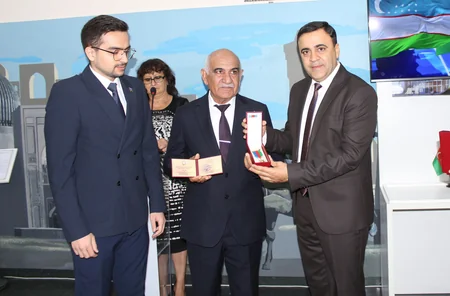 Azərbaycanın “Dostluq” ordeni Özbəkistanın incəsənət xadimlərinə təqdim olunub