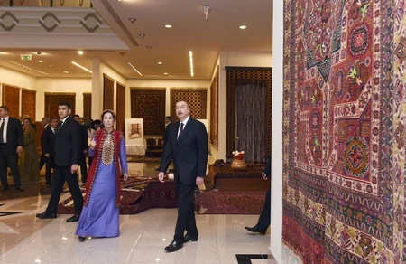 President Ilham Aliyev views Turkmen national carpet museum