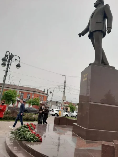 В Волгограде и Астрахани почтили память Гейдара Алиева