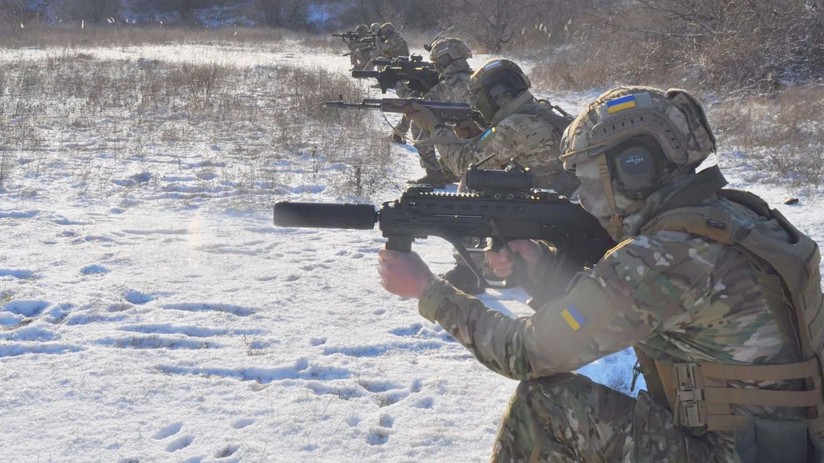 ВС Украины проводит учения на границе с Крымом
