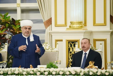 Prezident İlham Əliyev: Azərbaycanda bütün dinlərin nümayəndələri bir ailə kimi yaşayır - YENİLƏNİB-2 - FOTO