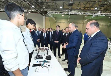 SAF 2023-ün üçüncü günündə dövlət rəsmiləri yarışları izləyiblər 