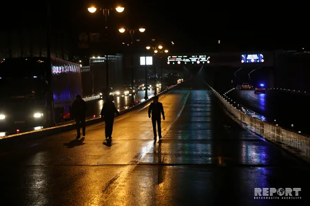 Ziya Bünyadov prospektində yük maşını böyük tıxaca səbəb olub - FOTO - ƏLAVƏ OLUNUB - VİDEO