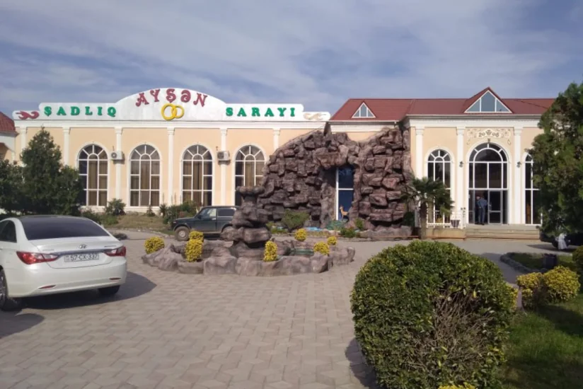 Şəmkirdə şənlik mərasimində pandemiya dövrünün tələbləri pozulub