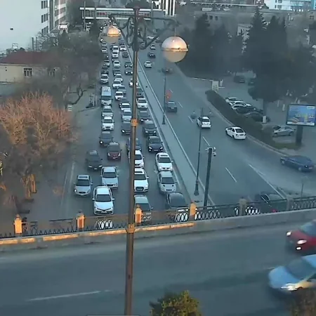 Bakının bir sıra yollarında tıxac müşahidə edilir - SİYAHI