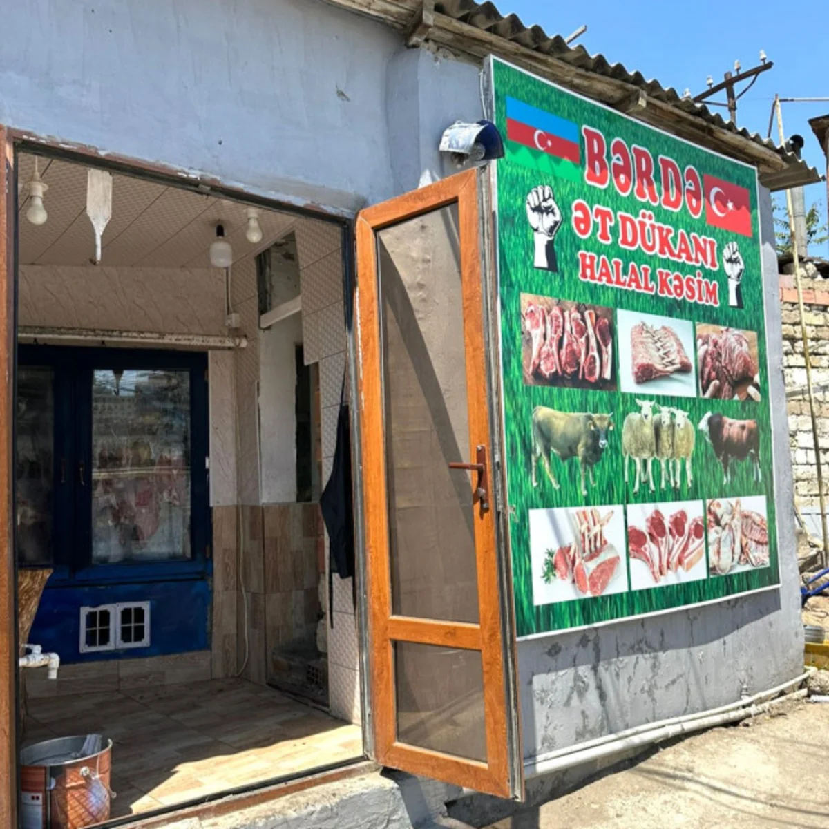 AQTA Bakıda 24 heyvan kəsimi və ət satışı məntəqəsində nöqsanlar aşkarlayıb - SİYAHI