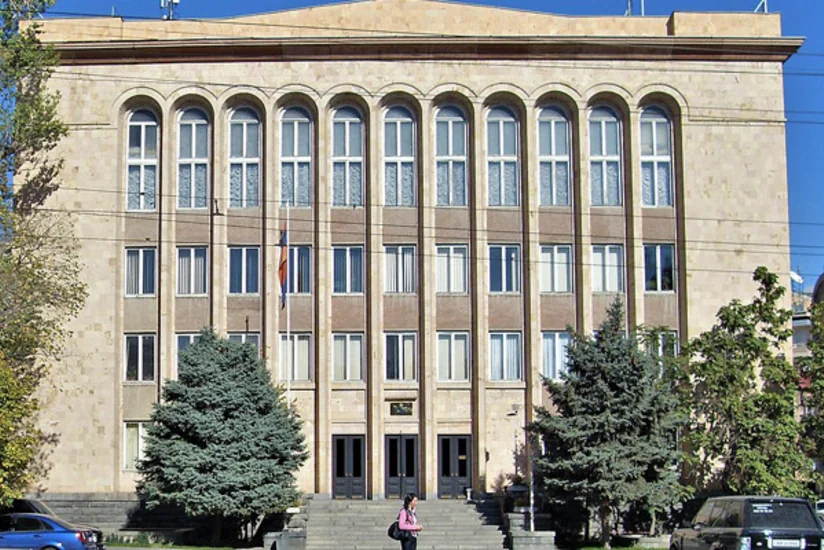 КС Армении отклонил иски политсил, требовавших аннулировать итоги выборов