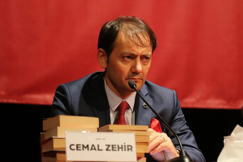 Türkiyəli ekspert: “Hələ də FETÖ-nün vurduğu zərərlər aradan qaldırılır”