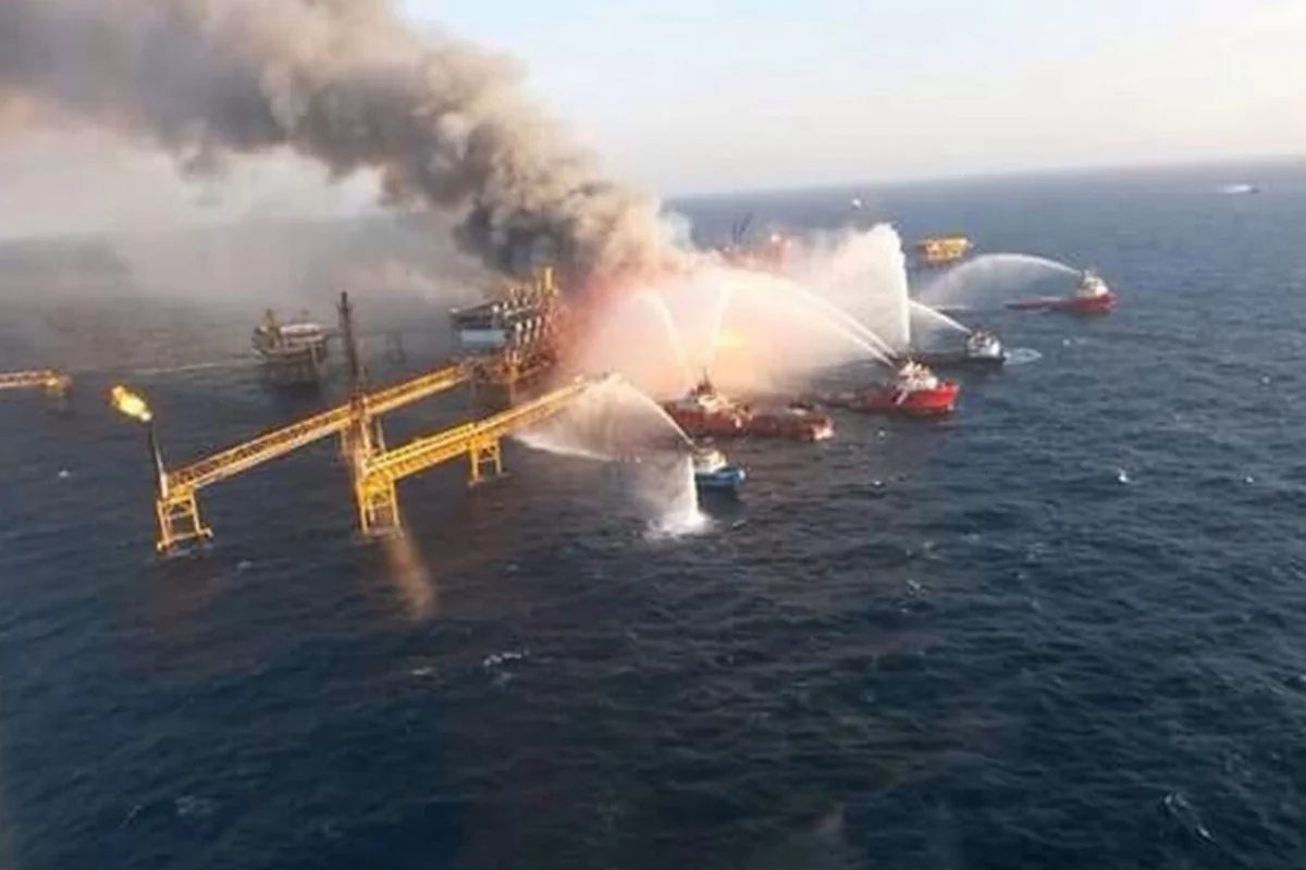 Mexico's Pemex reports fire at offshore platform, 9 workers injured