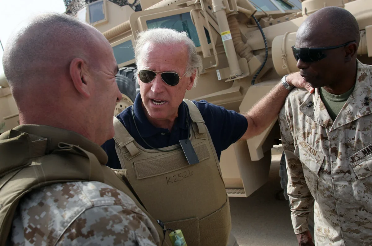 US retaliatory strikes hit Iran-linked targets in Syria, Iraq