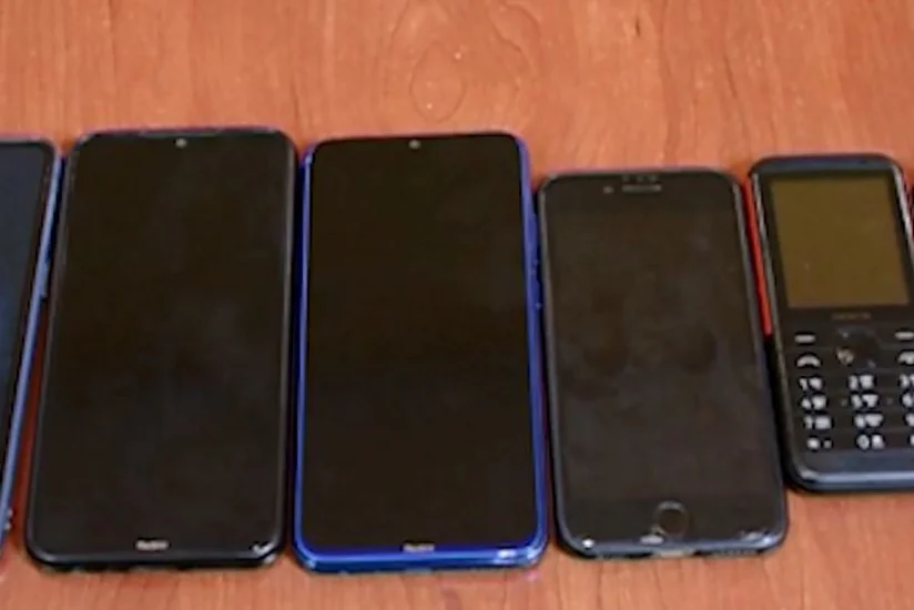 Gəncədə danışmaq adı ilə vətəndaşların telefonunu ələ keçirən şəxs saxlanıldı