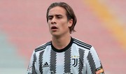 Yuventus türkiyəli futbolçunun müqavilə müddətini artıracaq