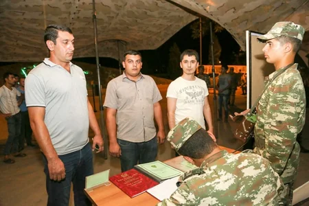 Azərbaycan Müdafiə Nazirliyi ehtiyatda olan hərbçilərin orduya çağırıldığını təsdiqləyib - FOTO
