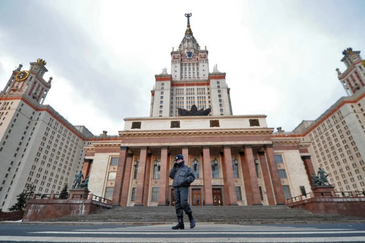 В МГУ с 15 июня начнут прием документов от иностранных абитуриентов