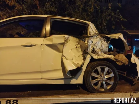 Sumqayıtda mikroavtobus sürücüsü qəza törədərək qaçdı
