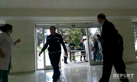 Lənkəranda sərhədçiləri daşıyan avtomobil ağaca çırpılıb, ölən və yaralanan var - FOTO - ƏLAVƏ OLUNUB