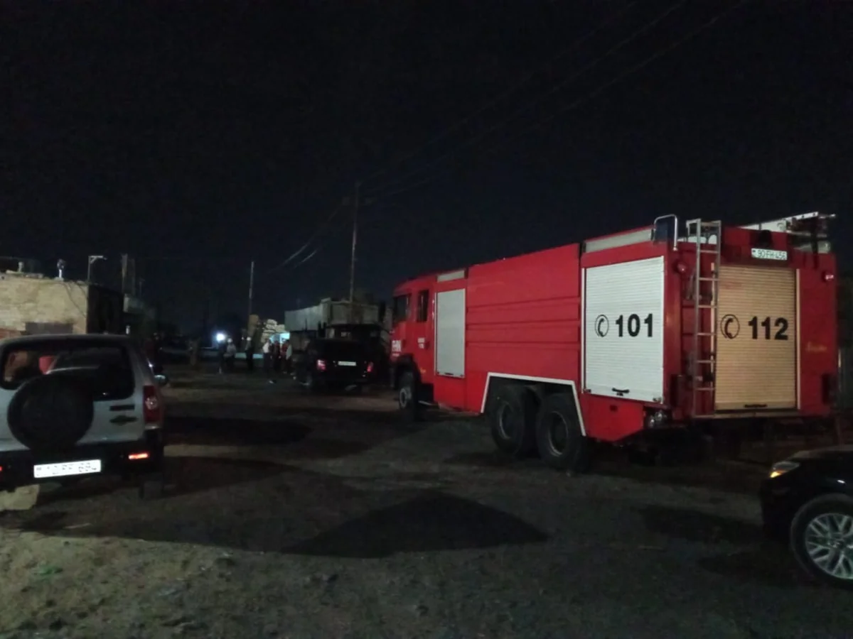 Bakıda Taxta bazarında yanğın söndürülüb