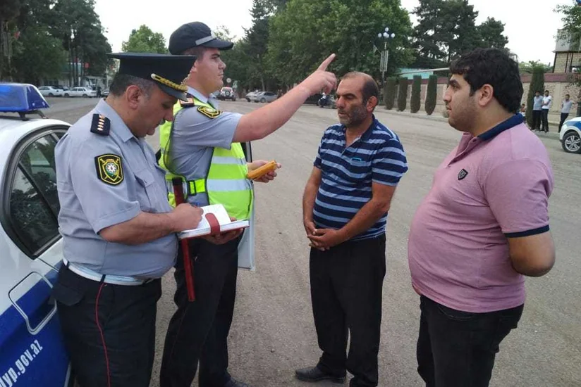 Yol polisi Ağcabədidə reyd keçirib, sərxoş sürücülər saxlanılıb
