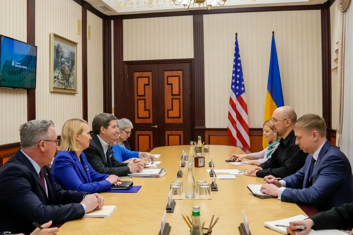 В Киев прибыла делегация США