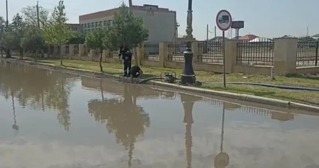Güclü külək Yevlaxda fəsadlar törədib, binaların dam örtükləri uçub - VİDEO - YENİLƏNİB