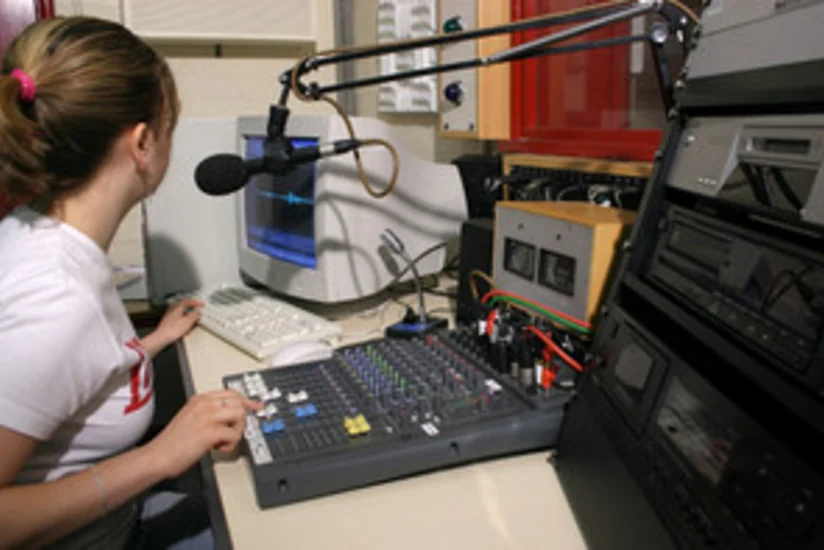 ​Gürcüstanda Azərbaycan dilində radio fəaliyyətə başlayıb