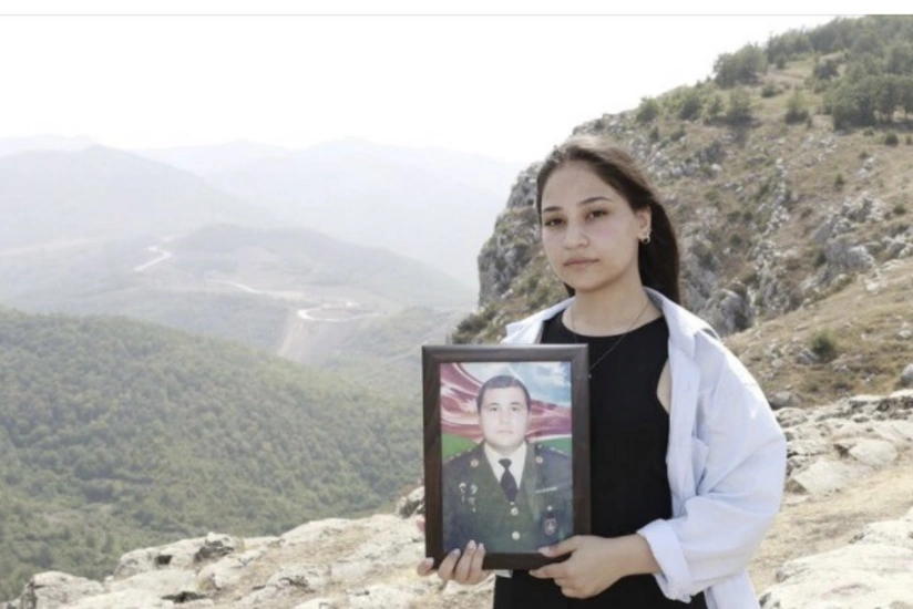 Polşada yaşayan şəhid övladı Şuşada atasının ruhunu yad edib
