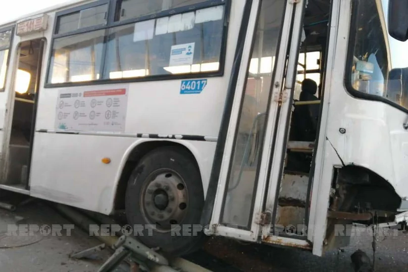 Bakıda sərnişin avtobusu velosipedçini və yaşlı qadını vurub