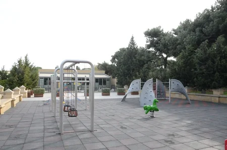 Biləcəri qəsəbəsindəki park əsaslı təmir olunub