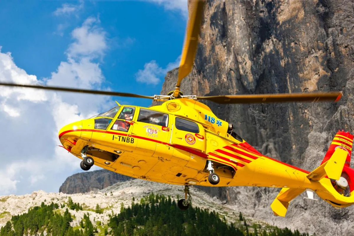 Italian rescue helicopter crashes