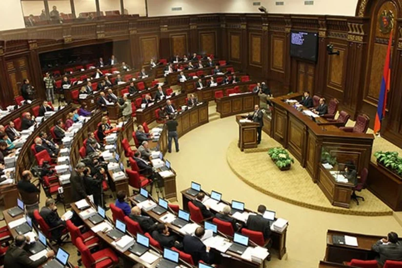 ​В парламенте Армении проходит закрытая встреча по Нагорному Карабаху