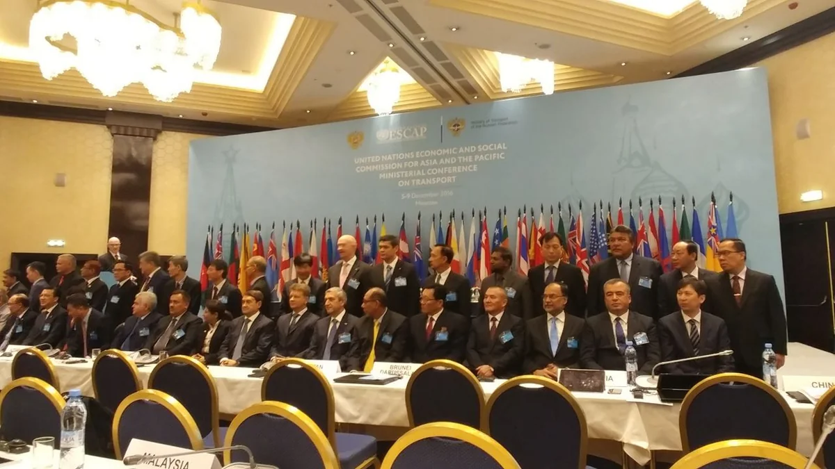 Nəqliyyat naziri Ziya Məmmədov Moskvada BMT-nin Nəqliyyat üzrə Konfransında çıxış edib