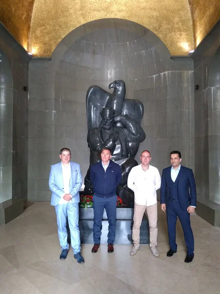 Monteneqronun Lovçen zirvəsində Azərbaycan bayrağı dalğalandırılıb