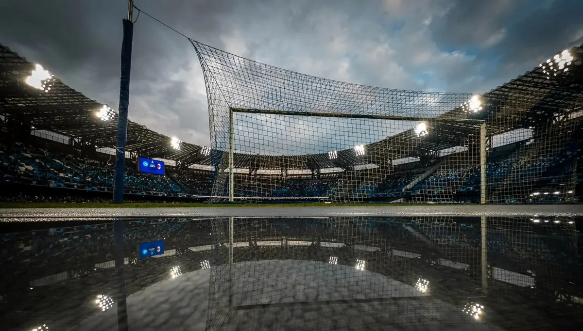 Napoli - Milan oyunundan sonra stadionun dayanacağında meyit aşkarlanıb