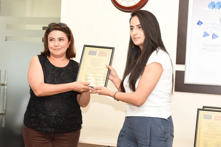 “Report”un əməkdaşı energetika sahəsindən yazan jurnalistlər arasında birinci olub