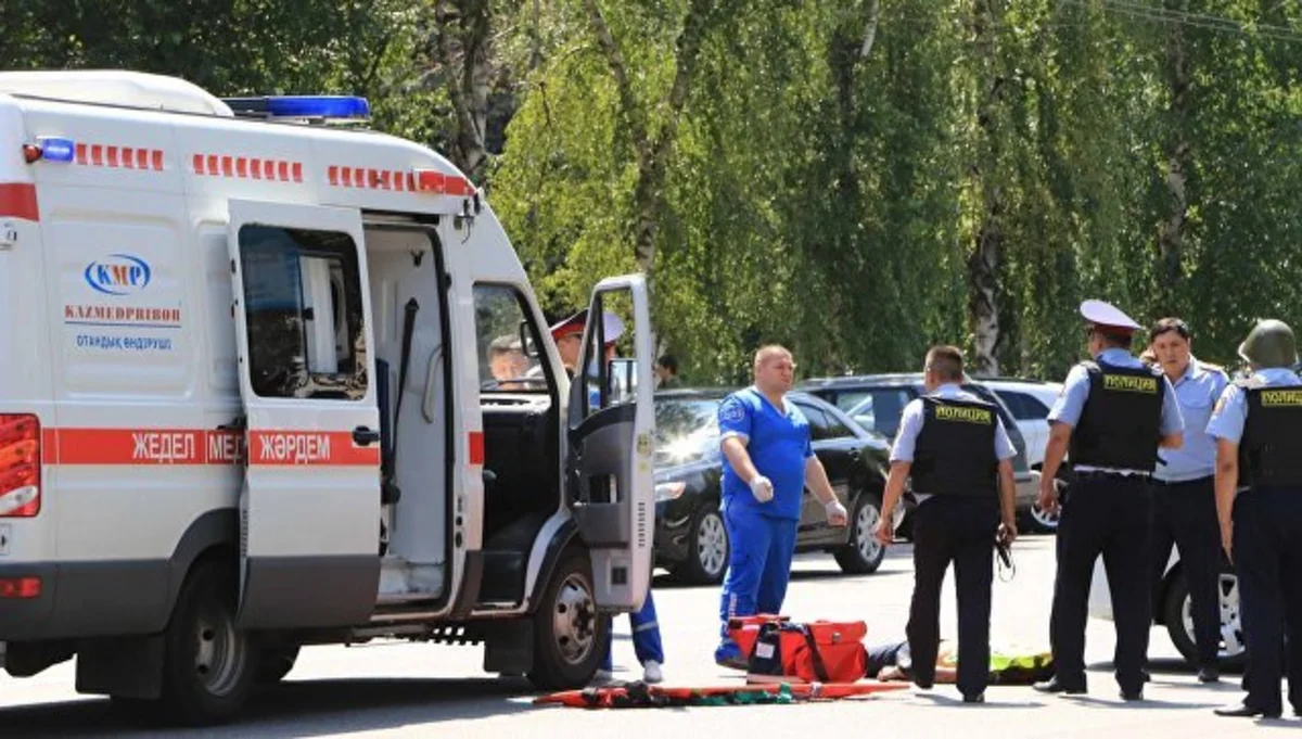 Qazaxıstanda poliqonda baş verən partlayışda on hərbçi xəsarət alıb