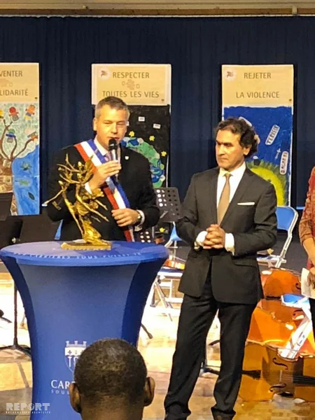 Azərbaycan pianoçusu Fransada sülh günü münasibətilə keçirilən konsertdə çıxış edib - FOTO