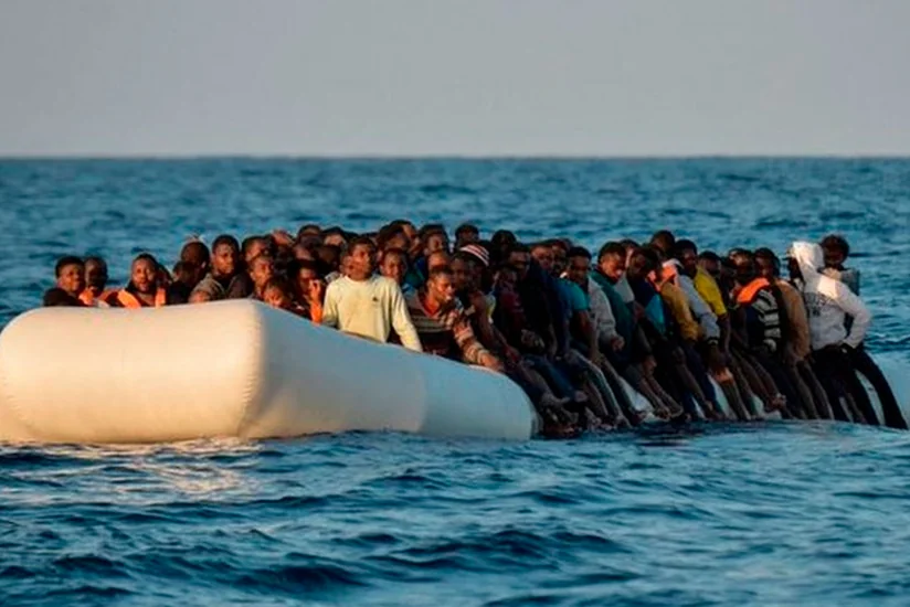 Syrian navy conducts large-scale operation against boats with illegal migrants