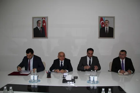 Dövlət Komitəsinin sədri Hacıqabulda vətəndaş qəbulu keçirib