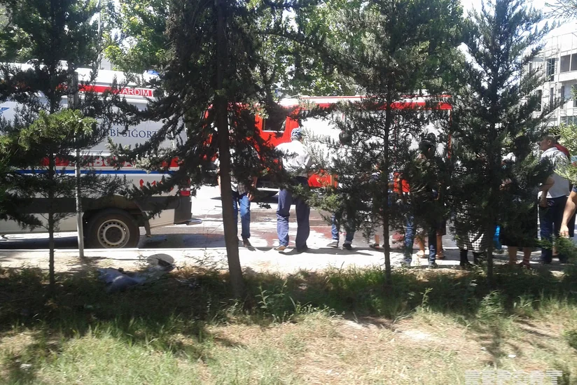 В Мингячевире машина скорой помощи столкнулась с двумя автомобилями, пострадали 9 человек - ФОТО - ОБНОВЛЕНО