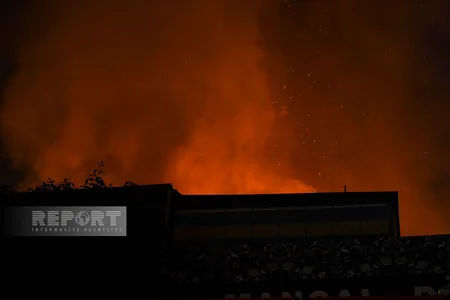 Как пожарные боролись с огнем на проспекте Азадлыг