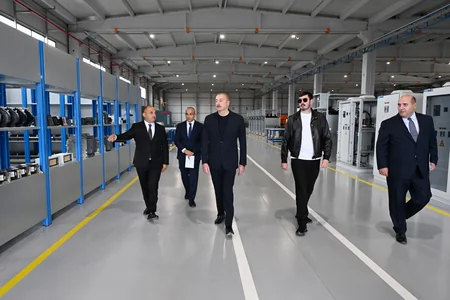 Prezident İlham Əliyev Ağdam Sənaye Parkında görülən işlərlə tanış olub, yeni zavodların açılışlarında iştirak edib