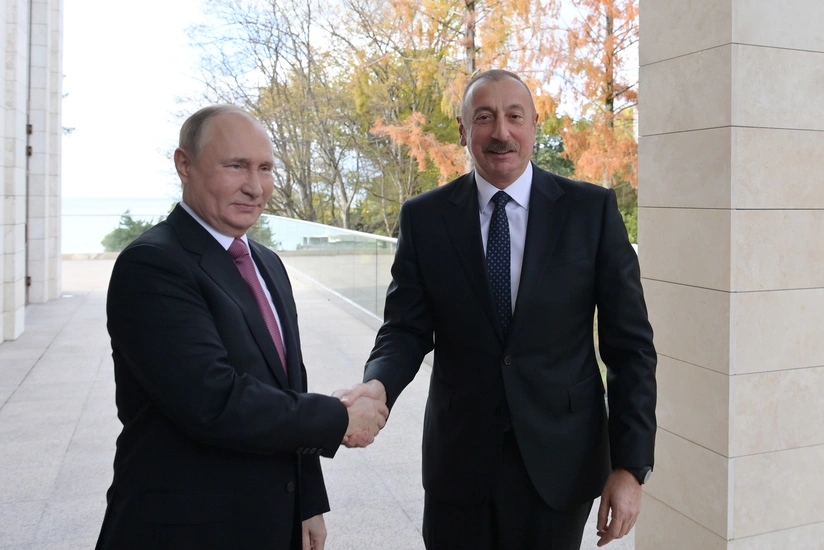 Vladimir Putin congratulates President Ilham Aliyev on New Year