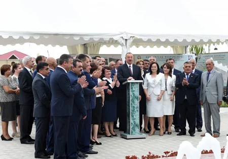 ​Prezident Ağsuya içməli suyun verilməsi mərasimində iştirak edib